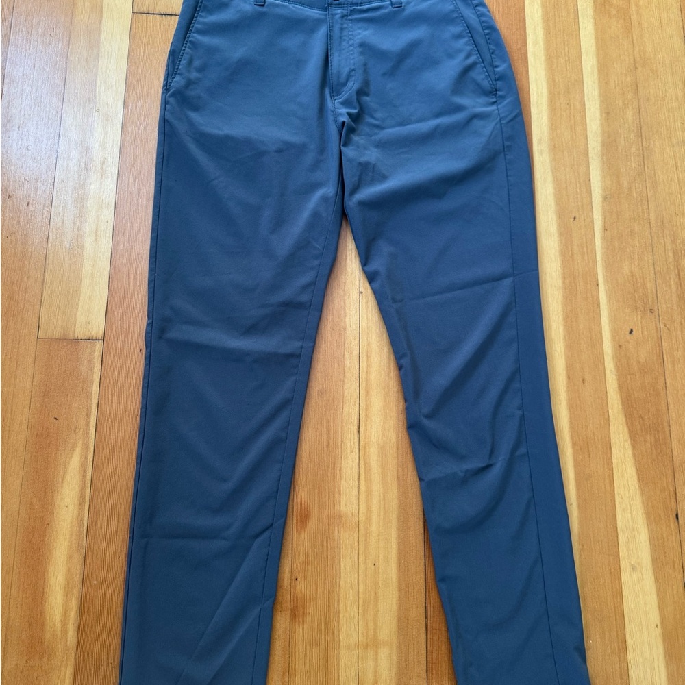 Grand Slam Gray Chinos Versatile Style